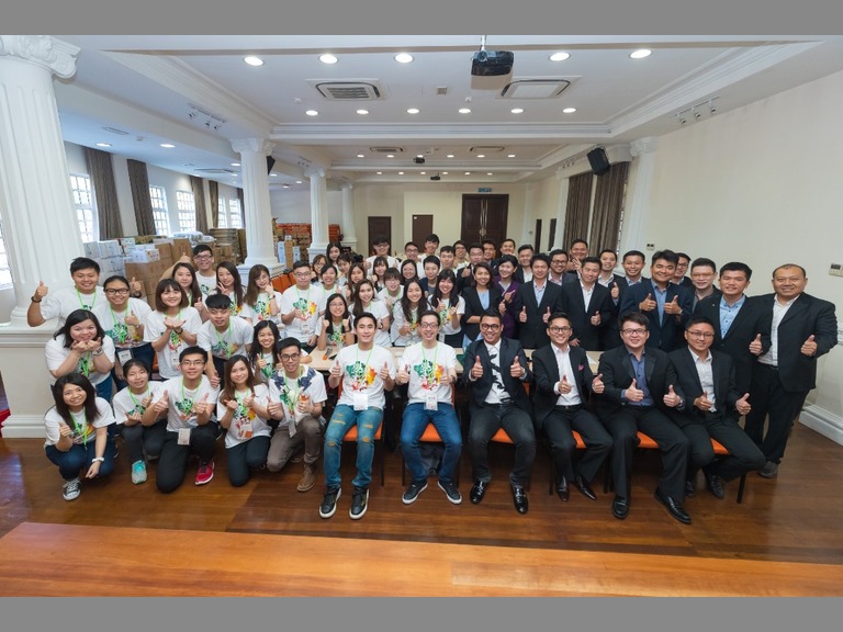 THE Y.ELITES ASSOCIATION VISIT YOUNG ENTREPRENEUR COMMITTEE
