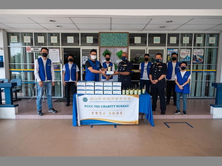 Charity never stop! PCCC YES appreciated the contributions of frontliners by donating sanitizers and mask.