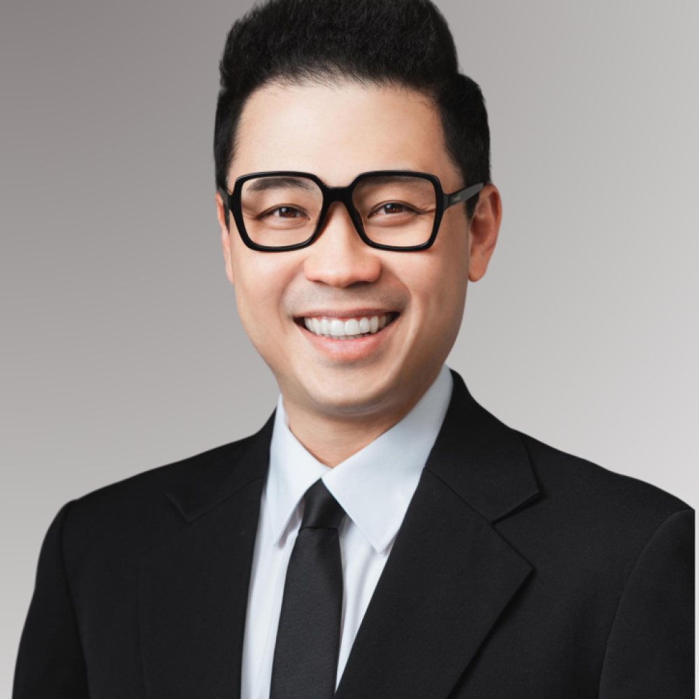 Leon Lee Portrait Photo